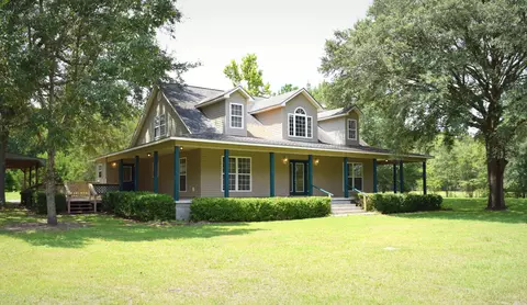 1010 Nursery Rd, Chipley, FL 32428 photo 1