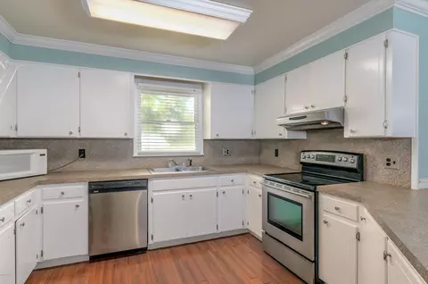 979 Falling Waters Rd, Chipley, FL 32428 photo 7