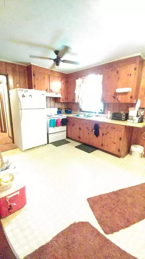 5946 Highway 2, Bascom, FL 32423 photo 3