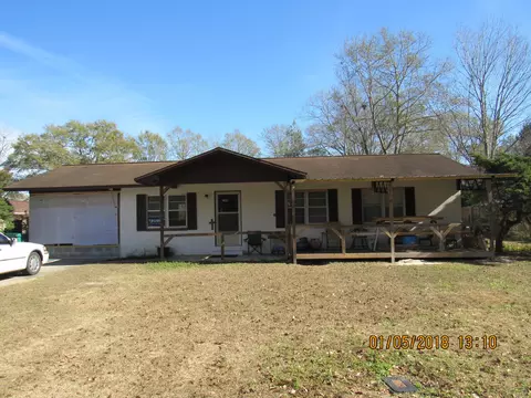 589 1st St, Chipley, FL 32428 photo 1