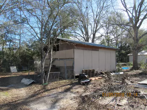 589 1st St, Chipley, FL 32428 photo 5