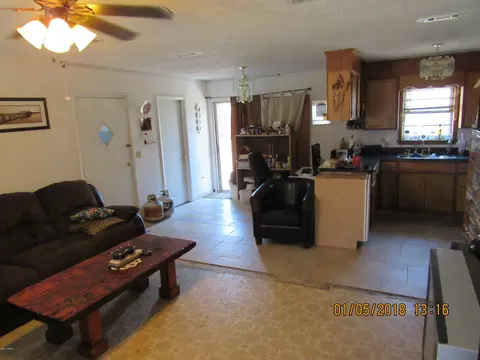 589 1st St, Chipley, FL 32428 photo 7