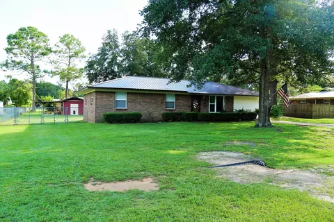 2589 Mcclain St, Cottondale, FL 32431 photo 2