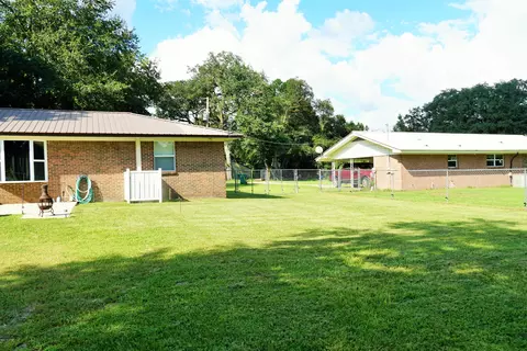 2589 Mcclain St, Cottondale, FL 32431 photo 4