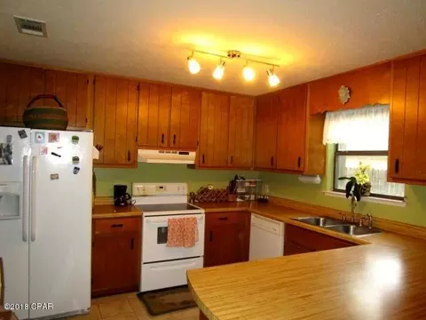 804 E Pine Forest Dr, Lynn Haven, FL 32444 photo 2