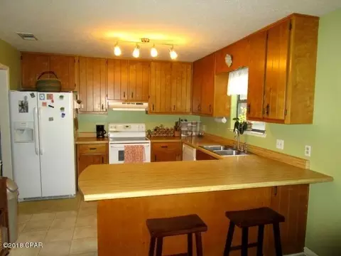 804 E Pine Forest Dr, Lynn Haven, FL 32444 photo 3