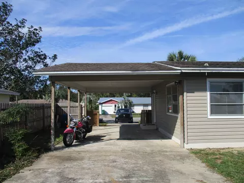 2083 Morven St, Chipley, FL 32428 photo 5