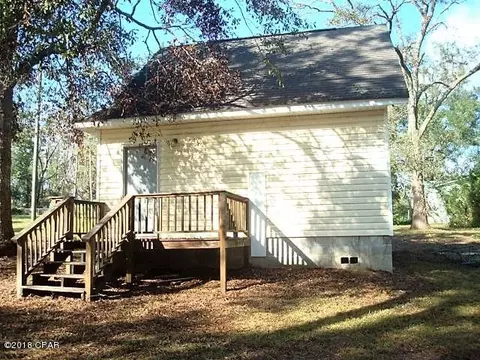 645 Grove St, Chipley, FL 32428 photo 9