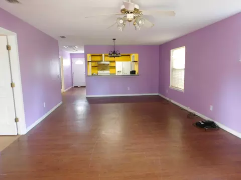 635 Pear St, Chipley, FL 32428 photo 3