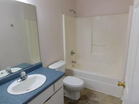 635 Pear St, Chipley, FL 32428 photo 8