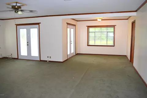 420 6th St, Chipley, FL 32428 photo 5