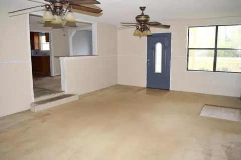 906 Joseph Dr, Chipley, FL 32428 photo 3