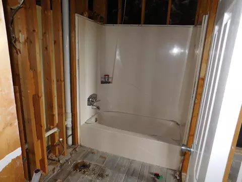 718 E Pine Forest Dr, Lynn Haven, FL 32444 photo 9