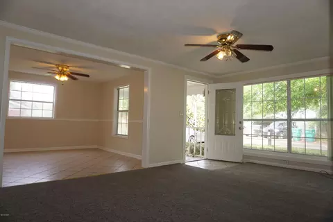 582 5th St, Chipley, FL 32428 photo 5