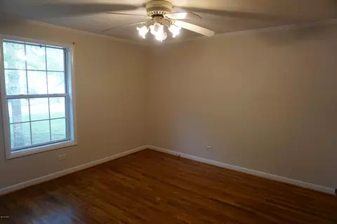 582 5th St, Chipley, FL 32428 photo 22