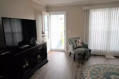203 E 3rd St, Lynn Haven, FL 32444 photo 14