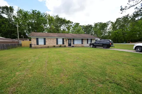 1243 Apple Ave, Chipley, FL 32428 photo 2