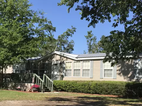 5060 Basswood Rd, Bascom, FL 32423 photo 1