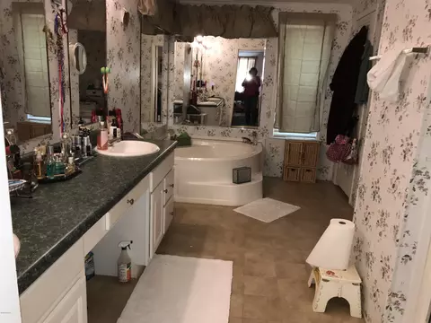 5060 Basswood Rd, Bascom, FL 32423 photo 16