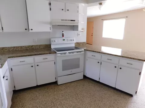 4484 Hancock Ct, Chipley, FL 32428 photo 3