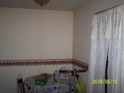 2472 Syfrett Rd, Cottondale, FL 32431 photo 9