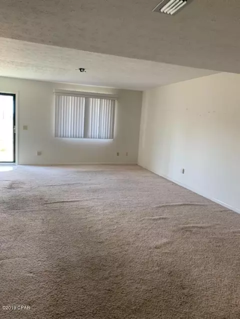201 E 3rd St, Lynn Haven, FL 32444 photo 4