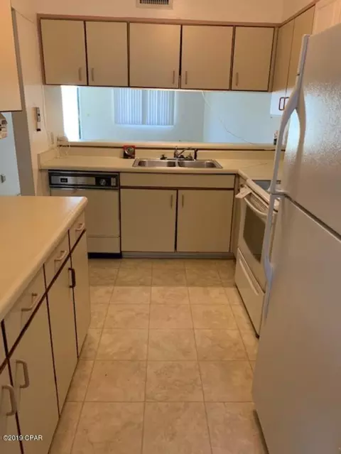 201 E 3rd St, Lynn Haven, FL 32444 photo 3