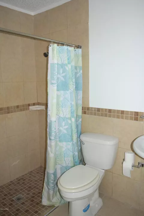 527 2nd St, Chipley, FL 32428 photo 8