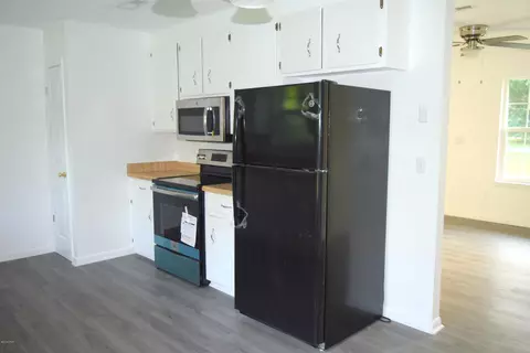 527 2nd St, Chipley, FL 32428 photo 6