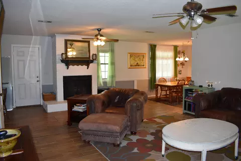 593 3rd St, Chipley, FL 32428 photo 9