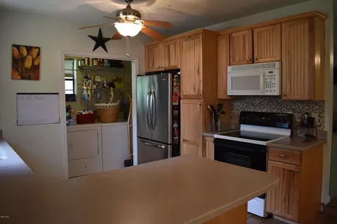 593 3rd St, Chipley, FL 32428 photo 3