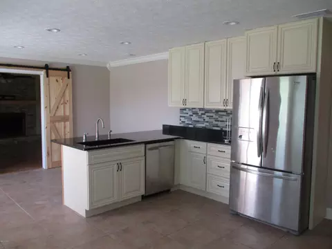 802 E 26th St, Lynn Haven, FL 32444 photo 2