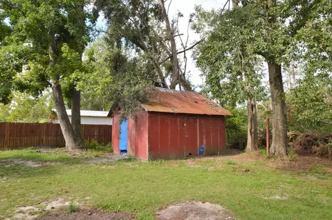 550 Davis St, Chipley, FL 32428 photo 5