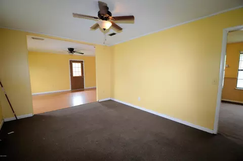 550 Davis St, Chipley, FL 32428 photo 8