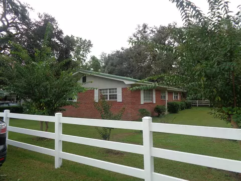 847 8th St, Chipley, FL 32428 photo 6