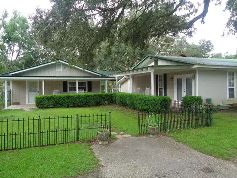 847 8th St, Chipley, FL 32428 photo 13