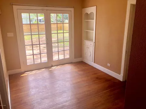 591 N 5th St, Chipley, FL 32428 photo 9