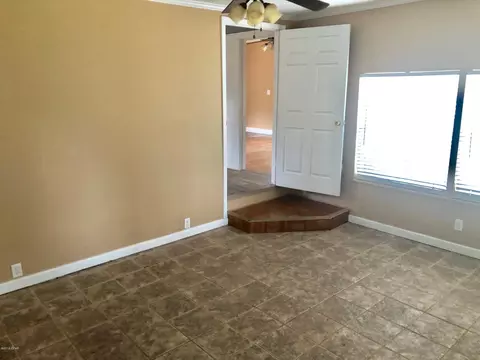 591 N 5th St, Chipley, FL 32428 photo 5