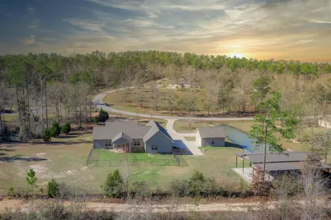 1123 Pine Bluff Dr, Chipley, FL 32428 photo 8