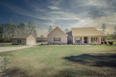 1123 Pine Bluff Dr, Chipley, FL 32428 photo 3