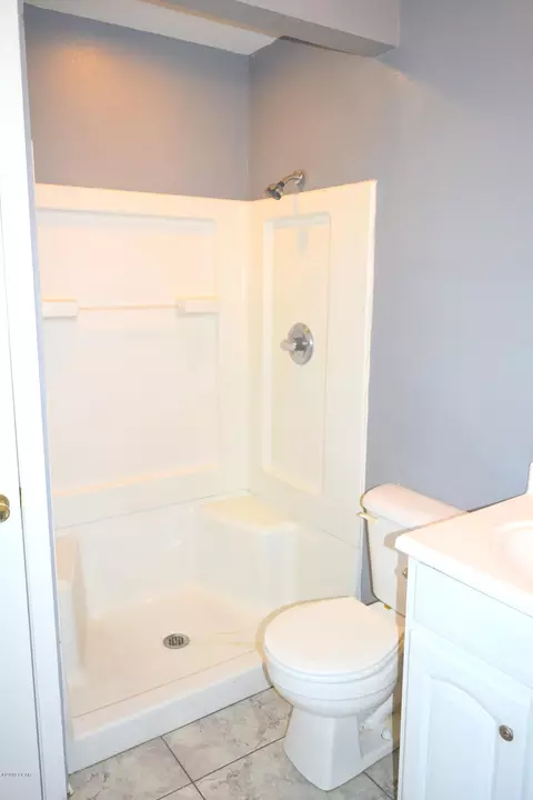576 2nd St, Chipley, FL 32428 photo 15