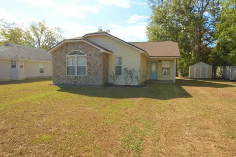1275 Holley Ave, Chipley, FL 32428 photo 2