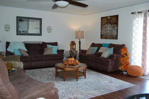 4938 Highway 2, Malone, FL 32445 photo 2