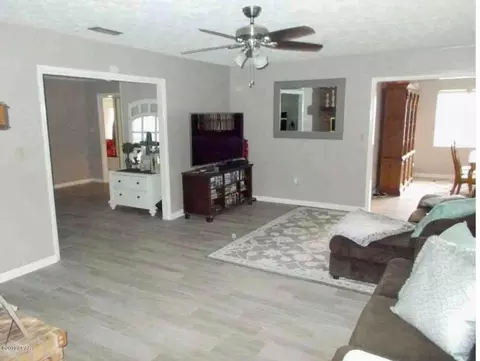 493 1st St, Chipley, FL 32428 photo 6