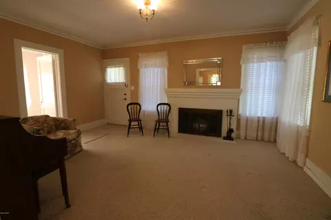 687 Main St, Chipley, FL 32428 photo 8