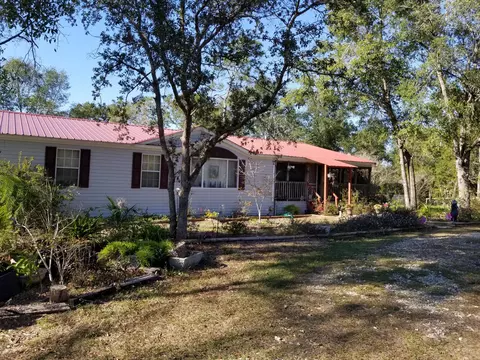 3340 Cardinal Pl, Chipley, FL 32428 photo 1