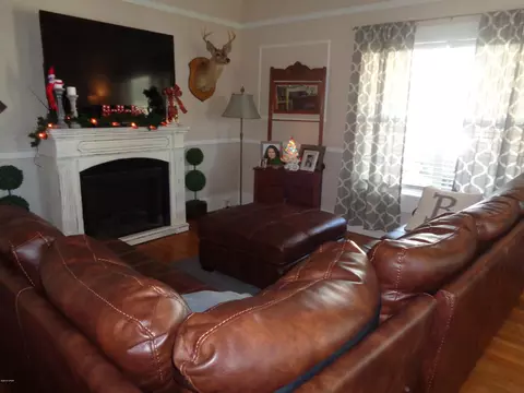 718 5th St, Chipley, FL 32428 photo 5