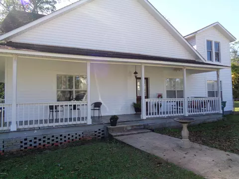 718 5th St, Chipley, FL 32428 photo 4