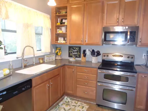 718 5th St, Chipley, FL 32428 photo 7