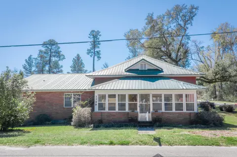 1349 Forrest Ave, Chipley, FL 32428 photo 1